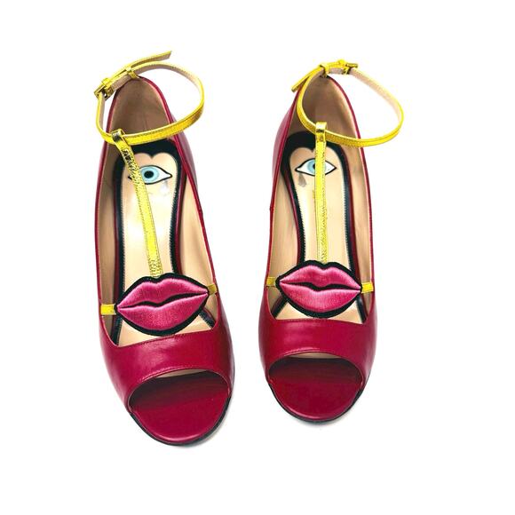 Gucci Molina Embroidered Lips T-Strap Red/Gold Leather Pumps 37.5 - Picture 7 of 11